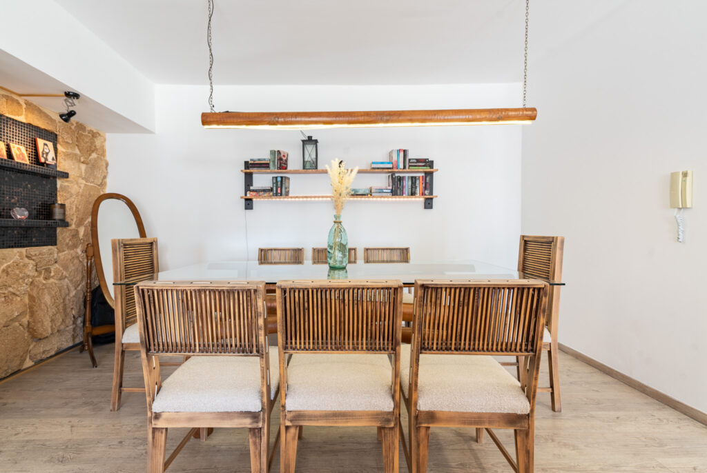 Professional real estate photography Nicosia Cyprus - Dining room table bespoke